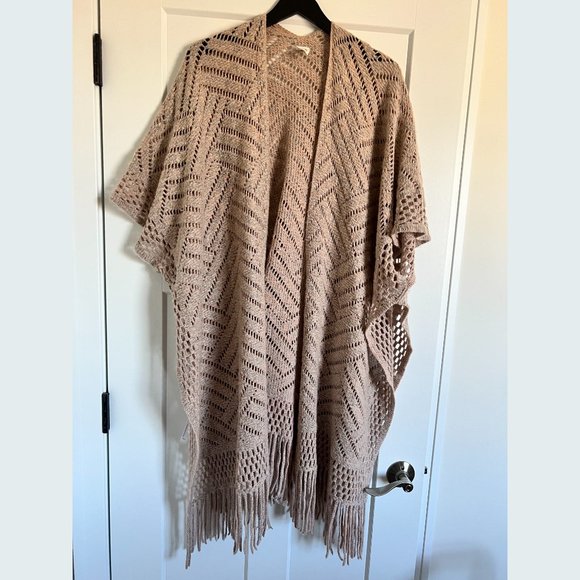 Anthropologie Akemi Kin Poncho OS - Picture 1 of 4